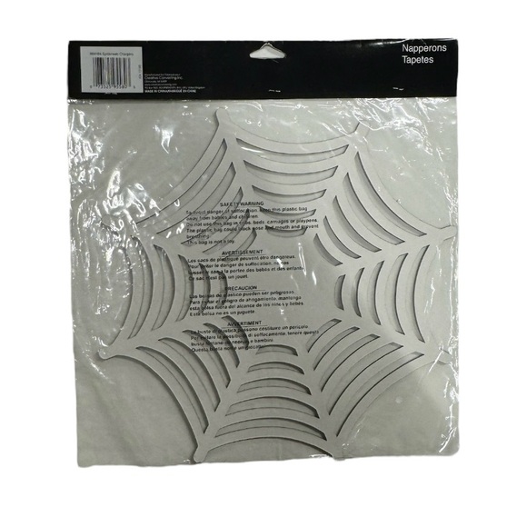 Creative Converting set of 8 cardstock paper chargers new in package never used! - Picture 3 of 6